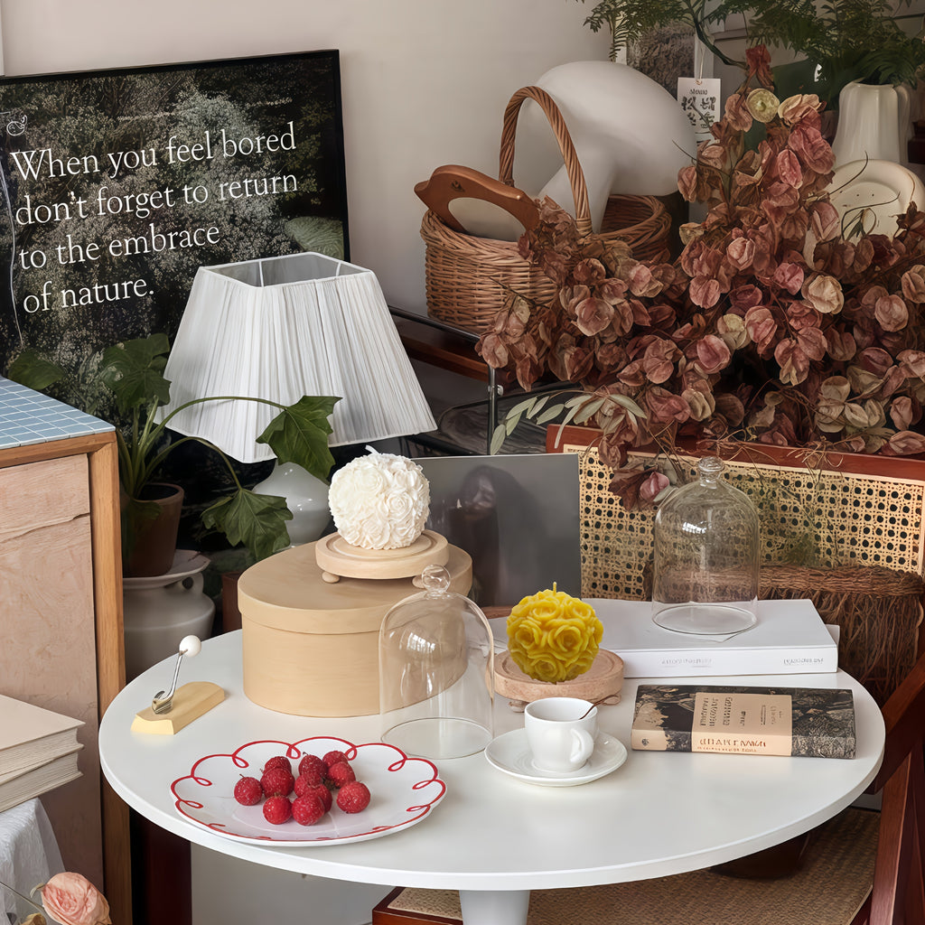 2\u002F4pcs Rose Ball Candles Made Of Yellow Beeswax, White And Yellow Mixed Gift Box, Rose Fragrance, Retro And Elegant Holiday Gift, Suitable For Home Decoration, Christmas, Halloween, Mother'S Day, Valentine'S Day, Father'S Day, Thanksgiving