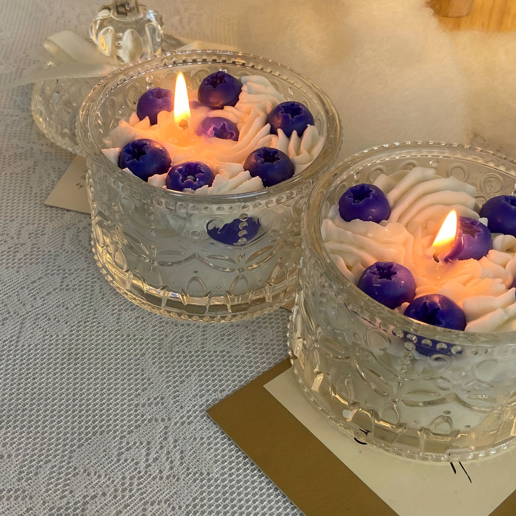 1pc of 5.5Oz Scented Candles Shaped Like Strawberries And Blueberries with a Pleasant Fragrance. A Perfect Gift for a Girlfriend'S Birthday, Ideal for Niche Bedroom Decor, Home Decoration, And Christmas Presents