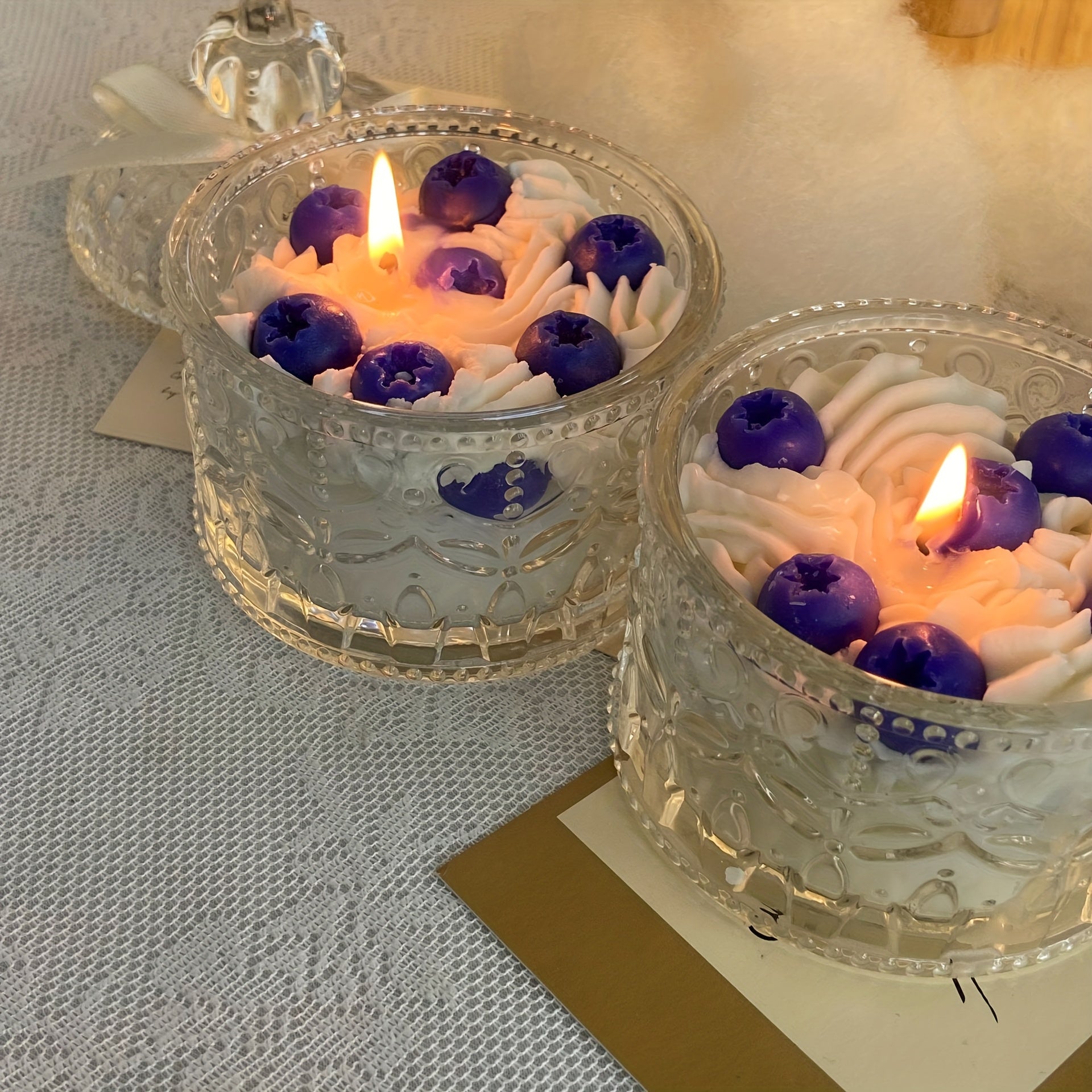 1pc of 5.5Oz Scented Candles Shaped Like Strawberries And Blueberries with a Pleasant Fragrance. A Perfect Gift for a Girlfriend'S Birthday, Ideal for Niche Bedroom Decor, Home Decoration, And Christmas Presents