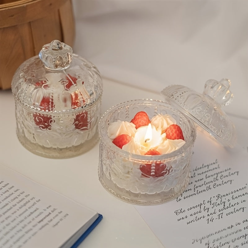 1pc of 5.5Oz Scented Candles Shaped Like Strawberries And Blueberries with a Pleasant Fragrance. A Perfect Gift for a Girlfriend'S Birthday, Ideal for Niche Bedroom Decor, Home Decoration, And Christmas Presents