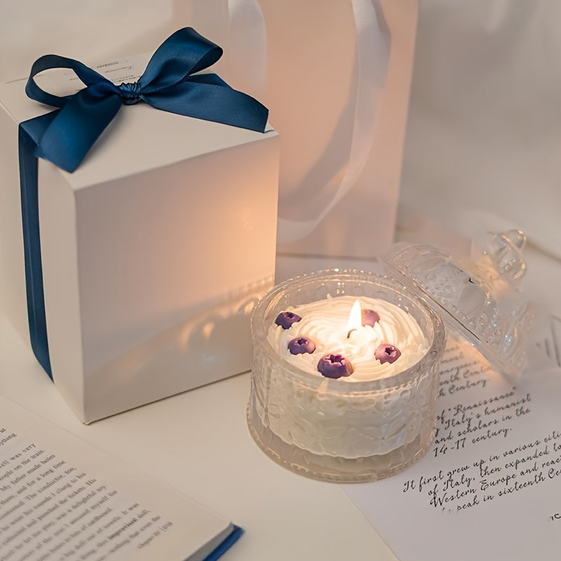 1pc of 5.5Oz Scented Candles Shaped Like Strawberries And Blueberries with a Pleasant Fragrance. A Perfect Gift for a Girlfriend'S Birthday, Ideal for Niche Bedroom Decor, Home Decoration, And Christmas Presents