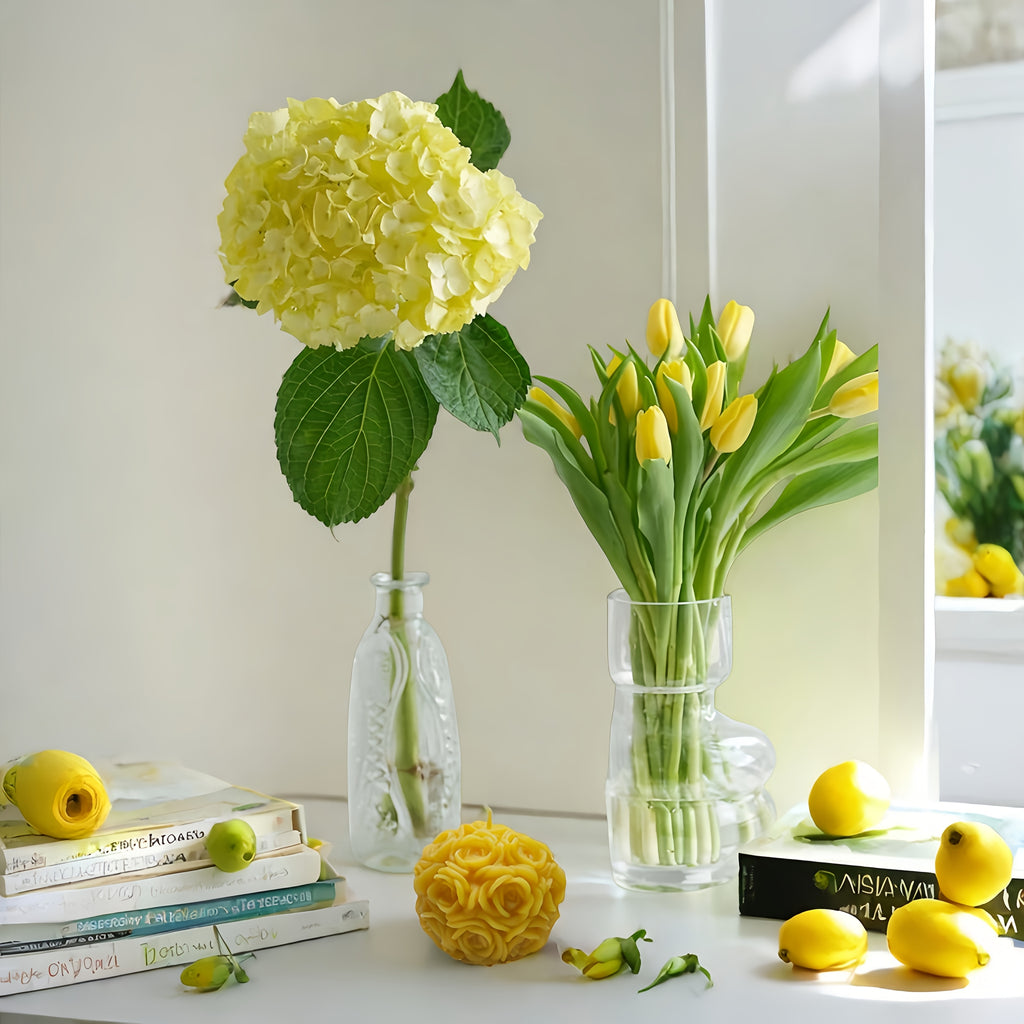 2\u002F4pcs Rose Ball Candles Made Of Yellow Beeswax, White And Yellow Mixed Gift Box, Rose Fragrance, Retro And Elegant Holiday Gift, Suitable For Home Decoration, Christmas, Halloween, Mother'S Day, Valentine'S Day, Father'S Day, Thanksgiving