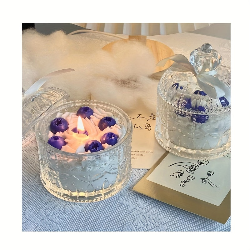 1pc of 5.5Oz Scented Candles Shaped Like Strawberries And Blueberries with a Pleasant Fragrance. A Perfect Gift for a Girlfriend'S Birthday, Ideal for Niche Bedroom Decor, Home Decoration, And Christmas Presents